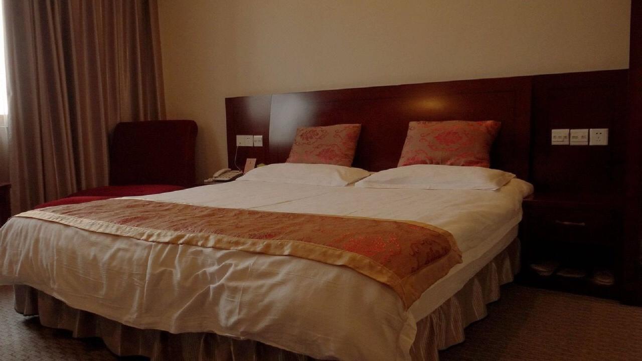 Wenhuayuan Hotel Jiaxing Bagian luar foto